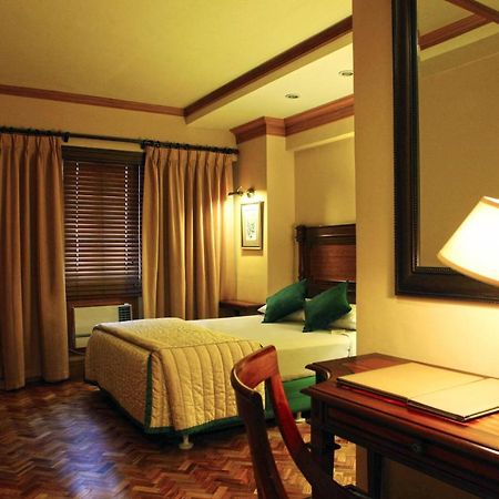 Herald Suites Makati City Dış mekan fotoğraf