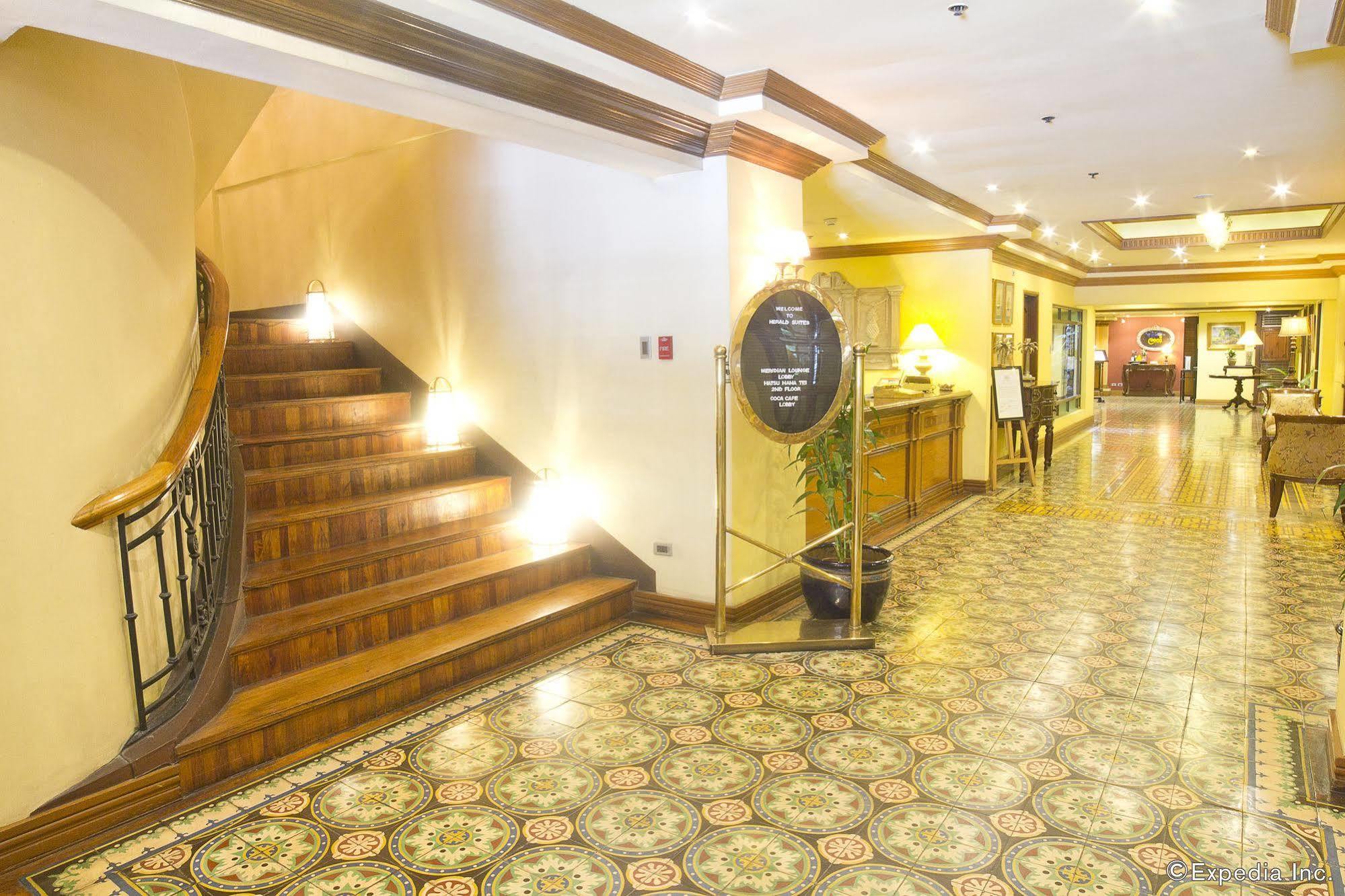 Herald Suites Makati City Dış mekan fotoğraf
