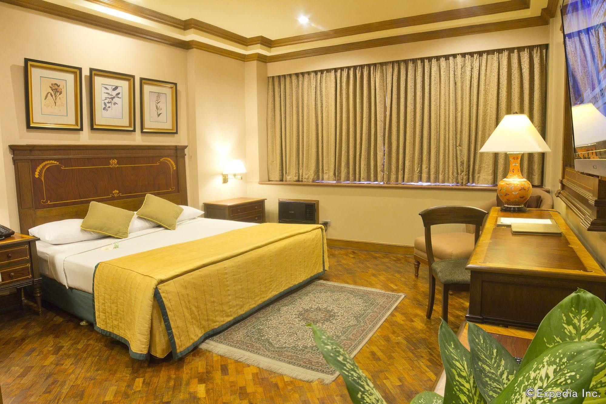 Herald Suites Makati City Dış mekan fotoğraf