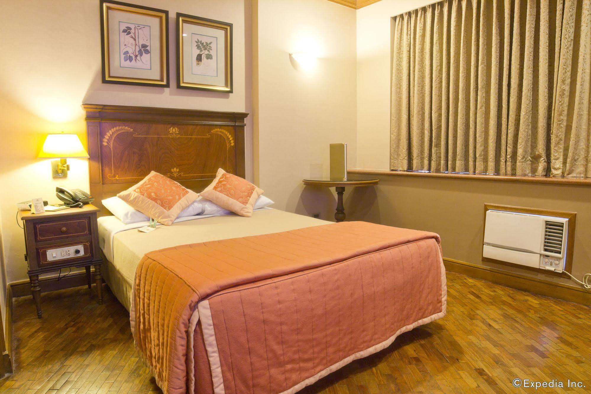 Herald Suites Makati City Dış mekan fotoğraf