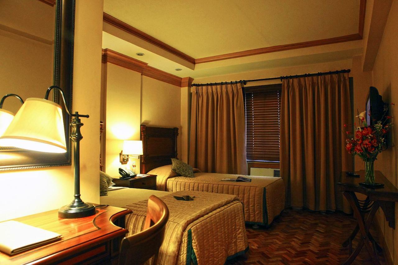 Herald Suites Makati City Dış mekan fotoğraf
