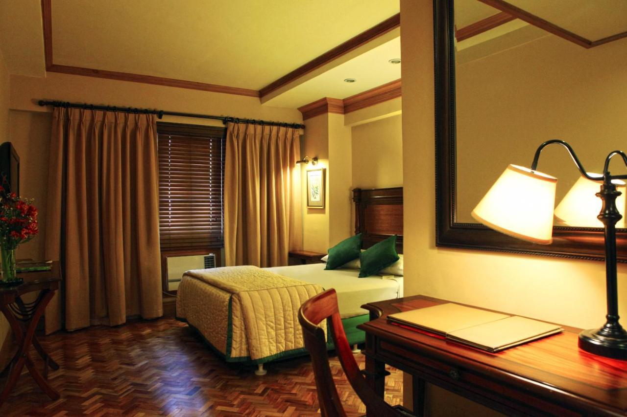 Herald Suites Makati City Dış mekan fotoğraf